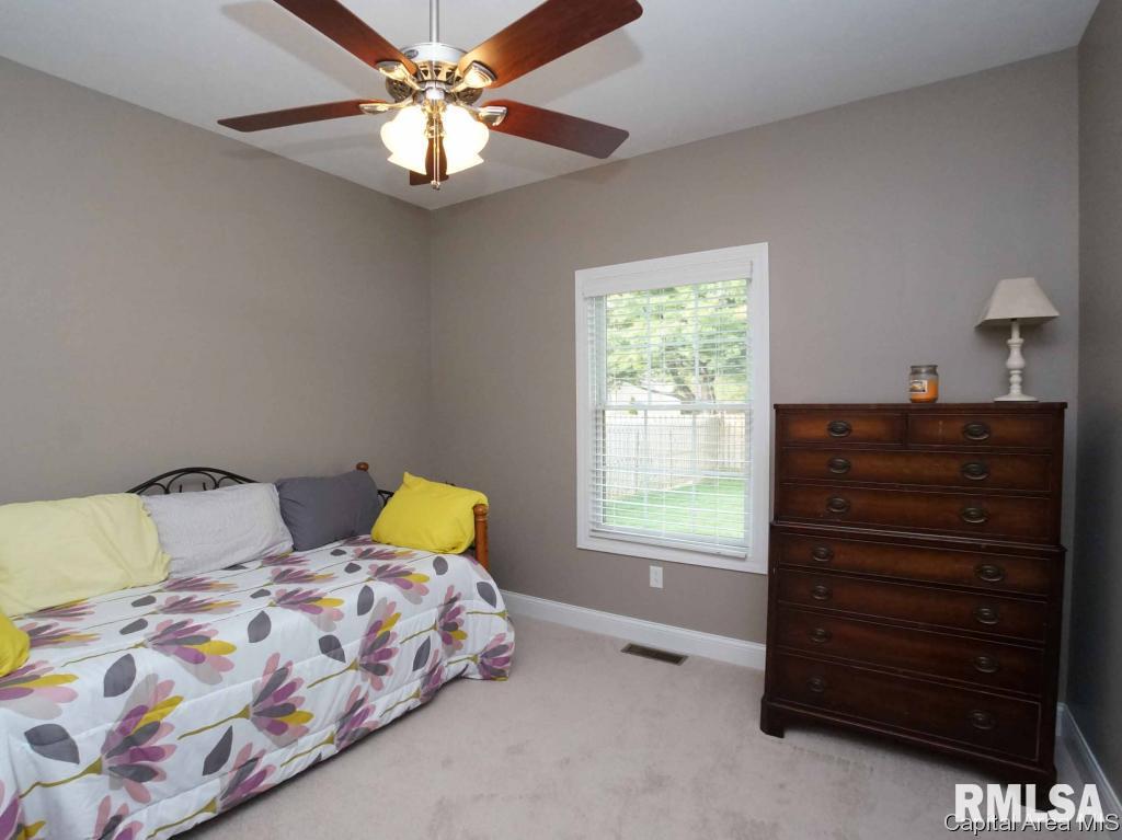 1817 Interlacken Road Springfield, IL 62704 - Photo 21 of 34
