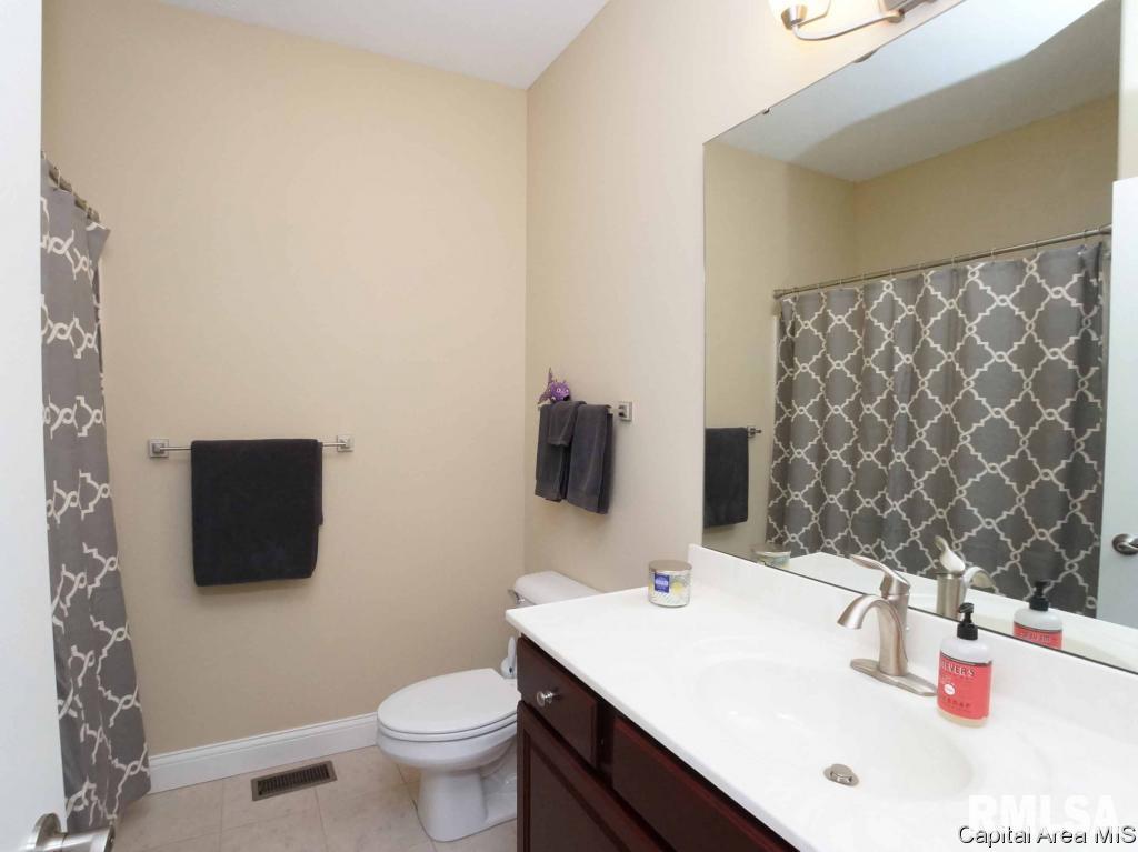 1817 Interlacken Road Springfield, IL 62704 - Photo 23 of 34