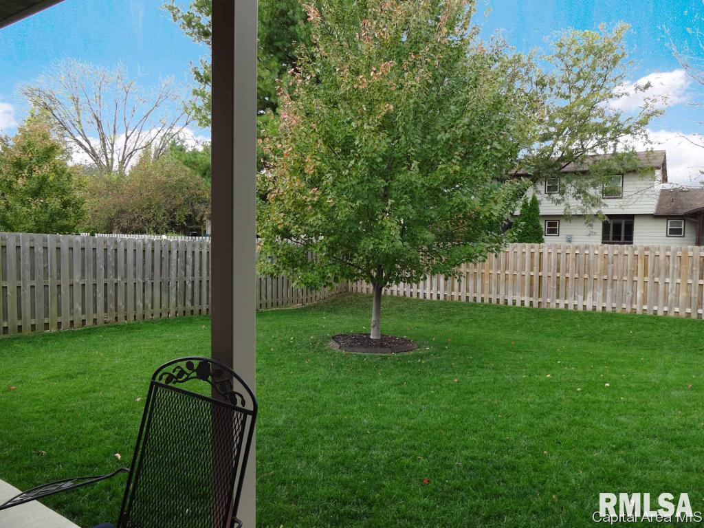 1817 Interlacken Road Springfield, IL 62704 - Photo 32 of 34