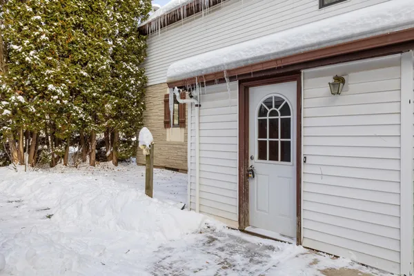 $189,900 | 507 10th Street, Kiel, WI 53042