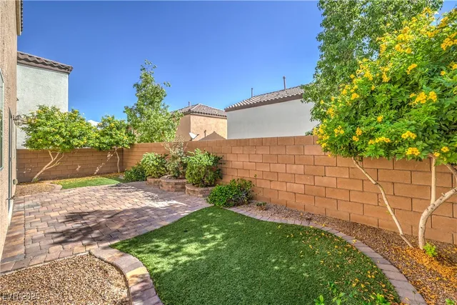 $429,321 | 7600 Baluster Court, Las Vegas, NV 89149