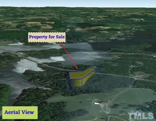 a view of a house with garden space