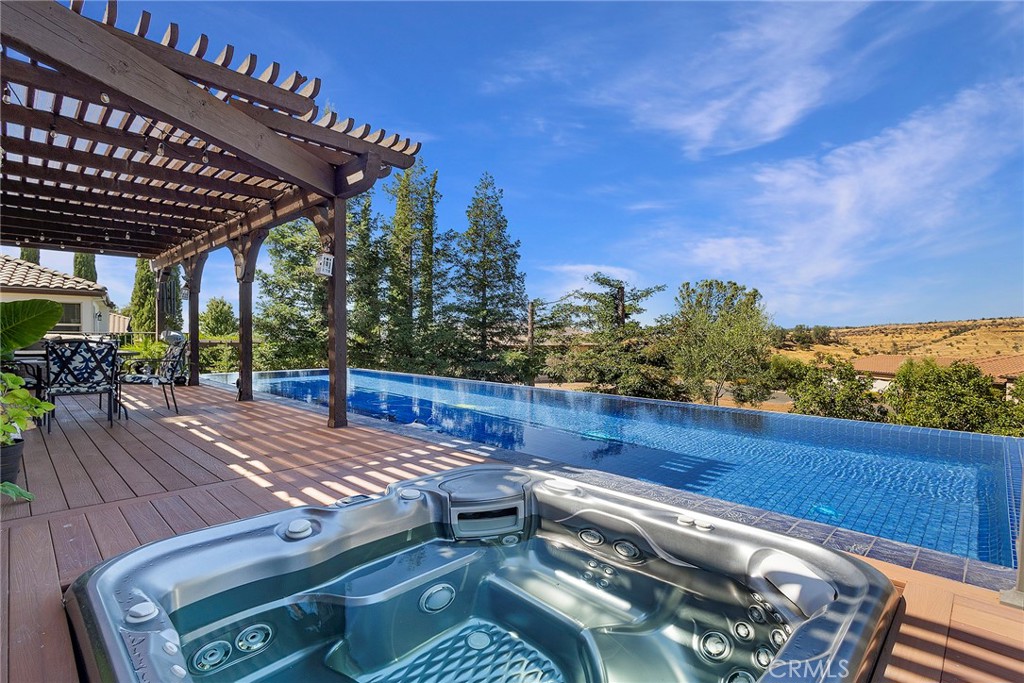 3294 Summit Ridge Terrace Chico, CA 95928 - Photo 50 of 68 a view of a backyard with sitting area