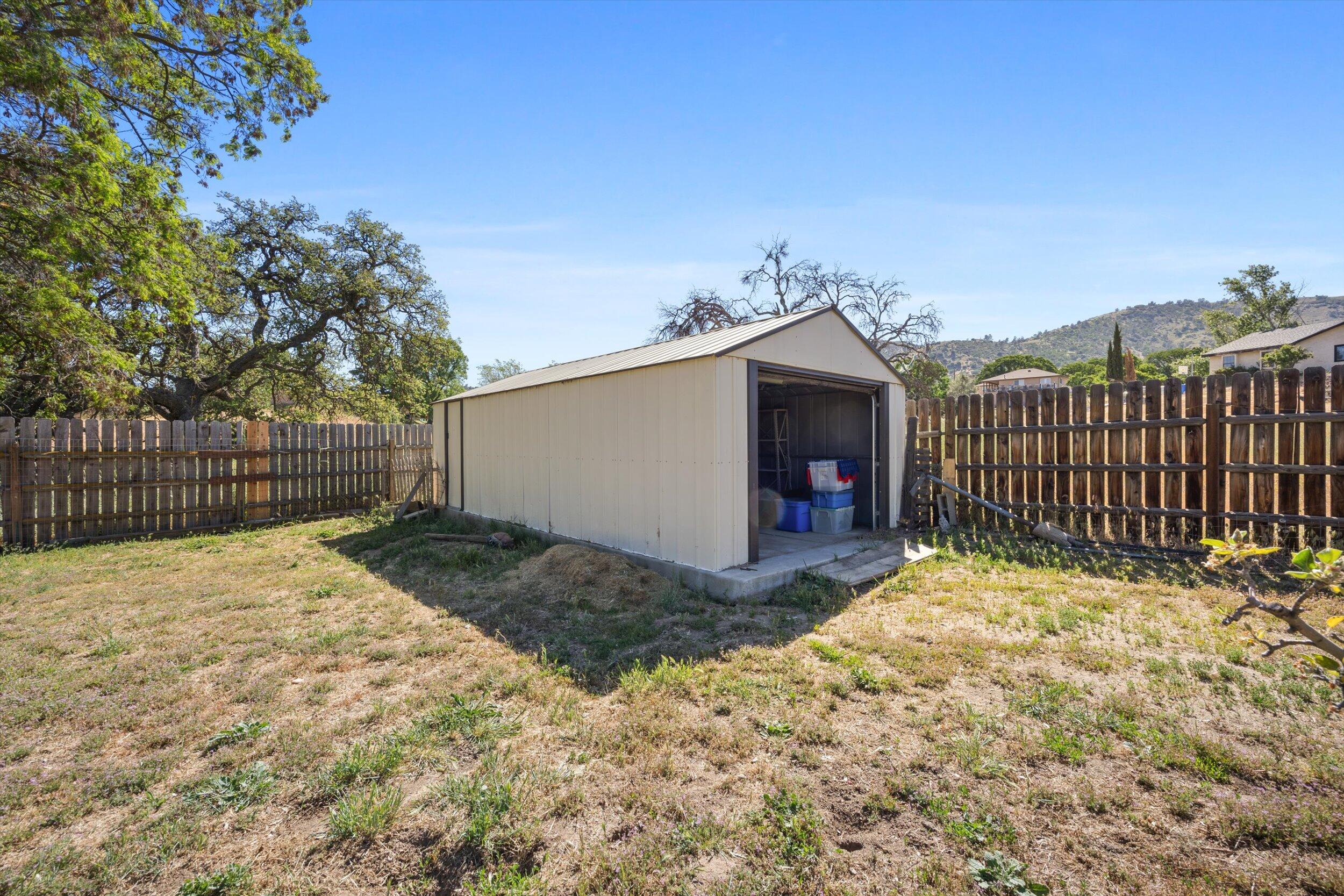 22547 Mariposa Road Tehachapi, CA 93561 - Photo 23 of 26 34-Illuminate Photography - 22547 Maripo