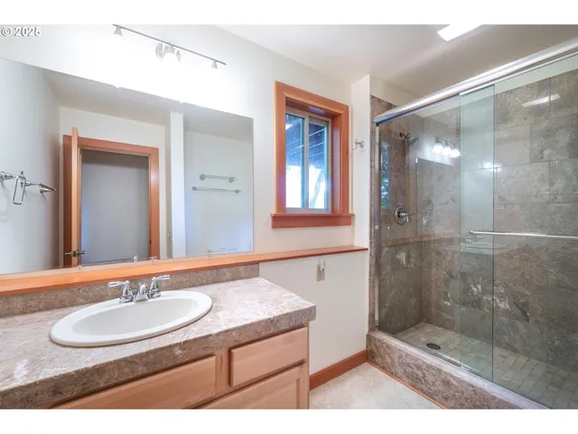 $760,000 | 1925 Sylvan Street, Eugene, OR 97403