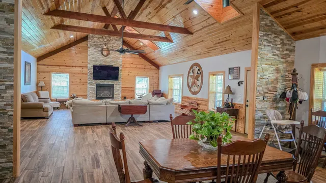 $1,375,000 | 2187 Nettles Cemetery Road, Livingston, TX 77351