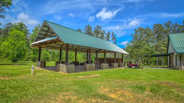 $1,375,000 | 2187 Nettles Cemetery Road, Livingston, TX 77351