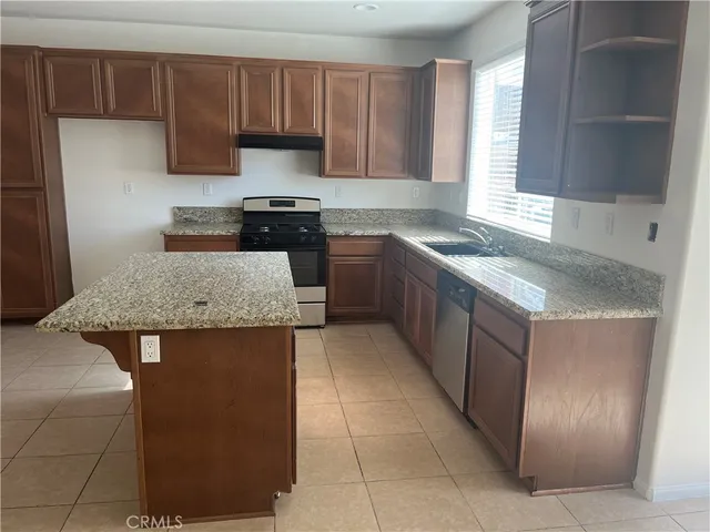 $3,300 | 3179 Red Cedar Trail, Hemet, CA 92545