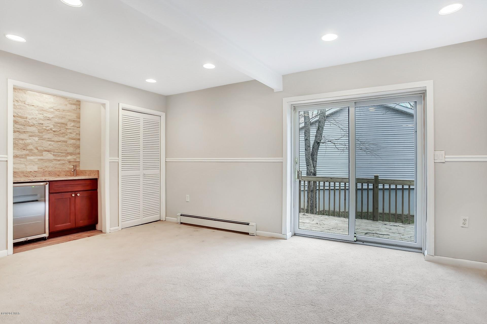6017 Decker Road Bushkill, PA 18324 - Photo 18 of 25 FAMILY ROOM