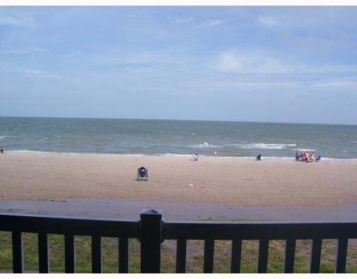 3938 Surfisde, Unit 3101 Corpus Christi, TX 78402 - Photo 8 of 10 a view of a room with an outdoor space