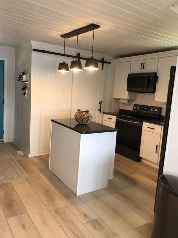 3 Island Road Holland, MA 01521 - Photo 7 of 20