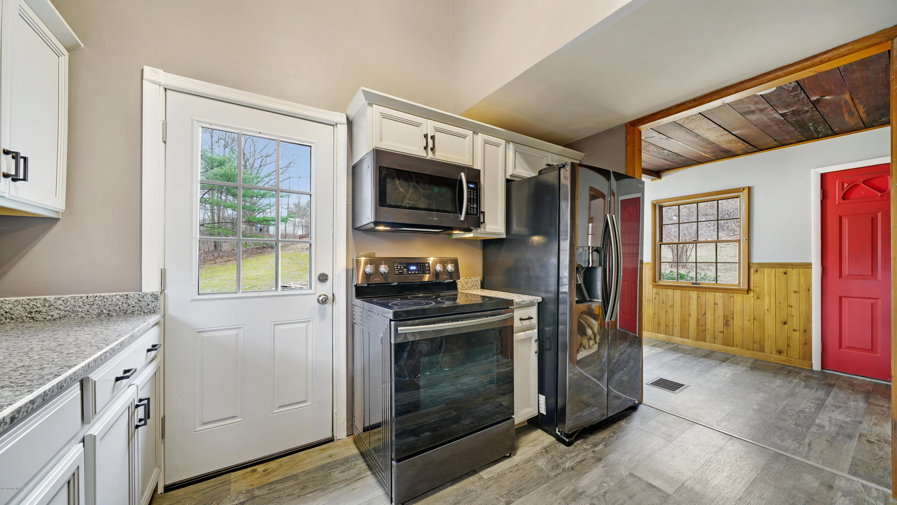 210 Raymondskill Road Milford, PA 18337 - Photo 15 of 26 _DSC2403fuse
