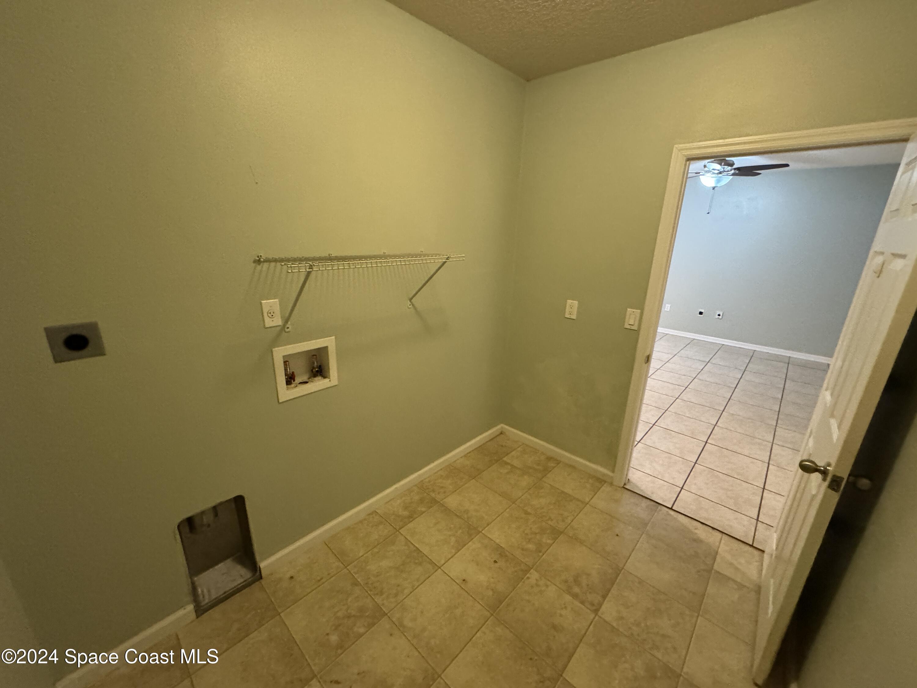 5281 Talbot Boulevard Cocoa, FL 32926 - Photo 13 of 31 a view of bathroom