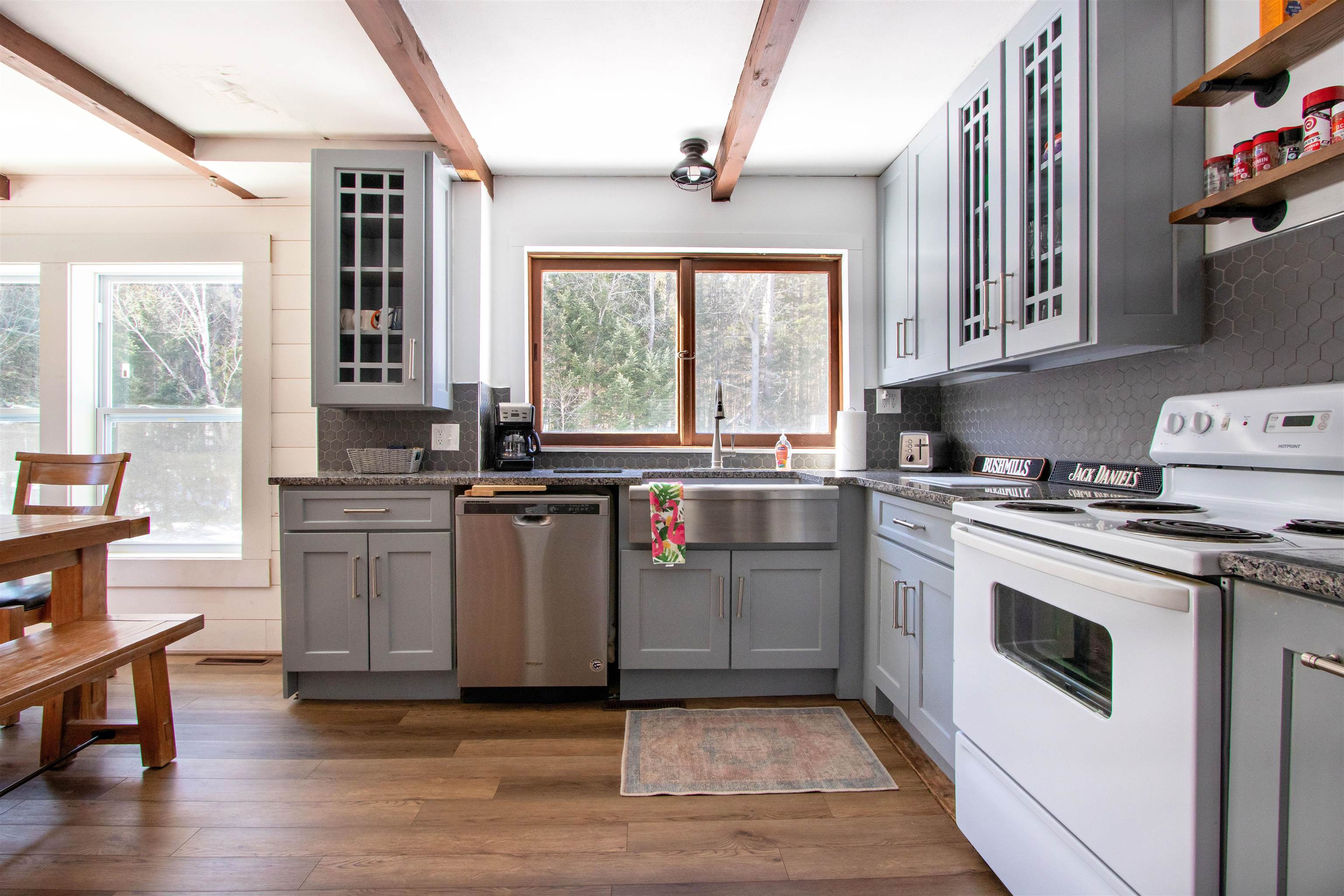 664 Main Street Franconia, NH 03580 - Photo 8 of 54