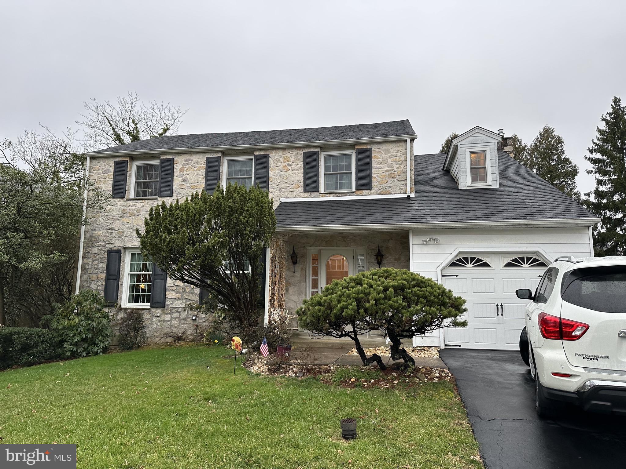 748 West Rolling Road Springfield, PA 19064 - Photo 1 of 1 Front of House