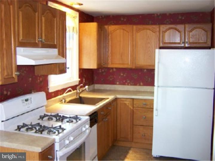 312 East Rodgers Street Ridley Park, PA 19078 - Photo 14 of 15 Kitchen