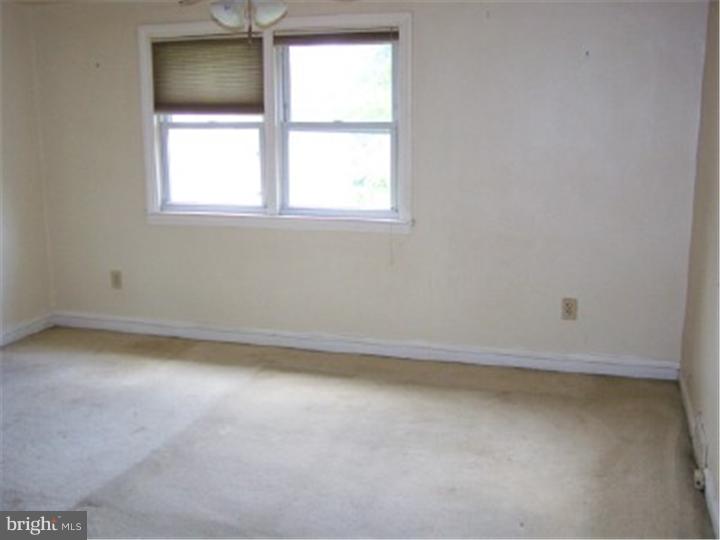 312 East Rodgers Street Ridley Park, PA 19078 - Photo 9 of 15 Bedroom - Main