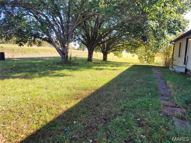 $109,900 | 23892 State Rd J, St. Mary, MO 63673