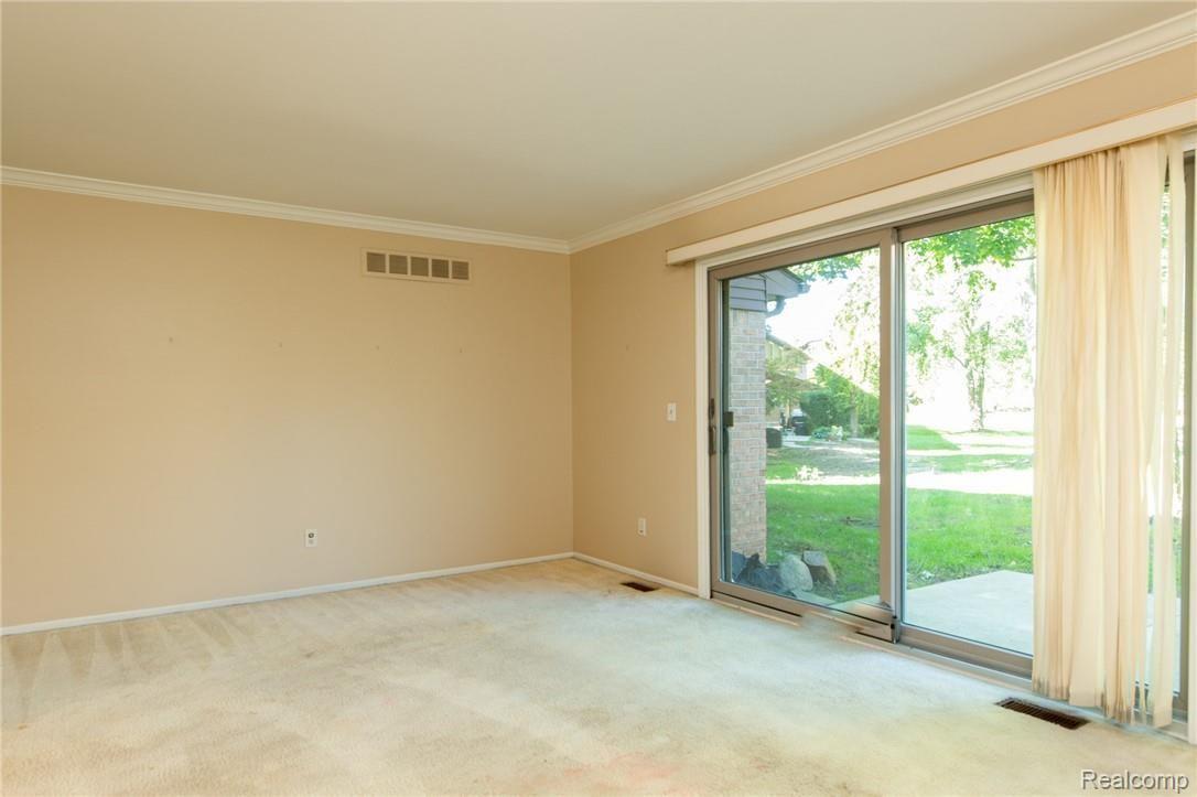 3940 Old Creek Road Troy, MI 48084 - Photo 10 of 24 3940OldCreek-10.jpg