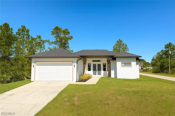 $2,000 | 3400 69th Street West, Lehigh Acres, FL 33971