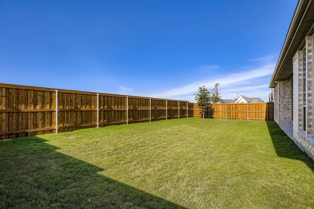 a view of an outdoor space and tv