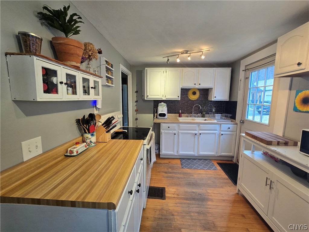 211 Main Street Augusta, NY 13425 - Photo 10 of 25