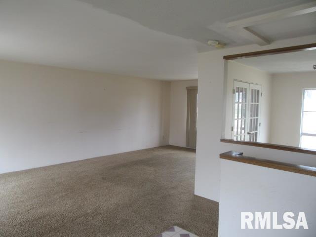 1606 Springdale Drive Clinton, IA 52732 - Photo 11 of 27 Gallery Image 11
