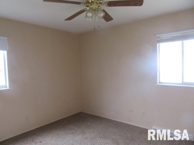1606 Springdale Drive Clinton, IA 52732 - Photo 13 of 27 Gallery Image 13