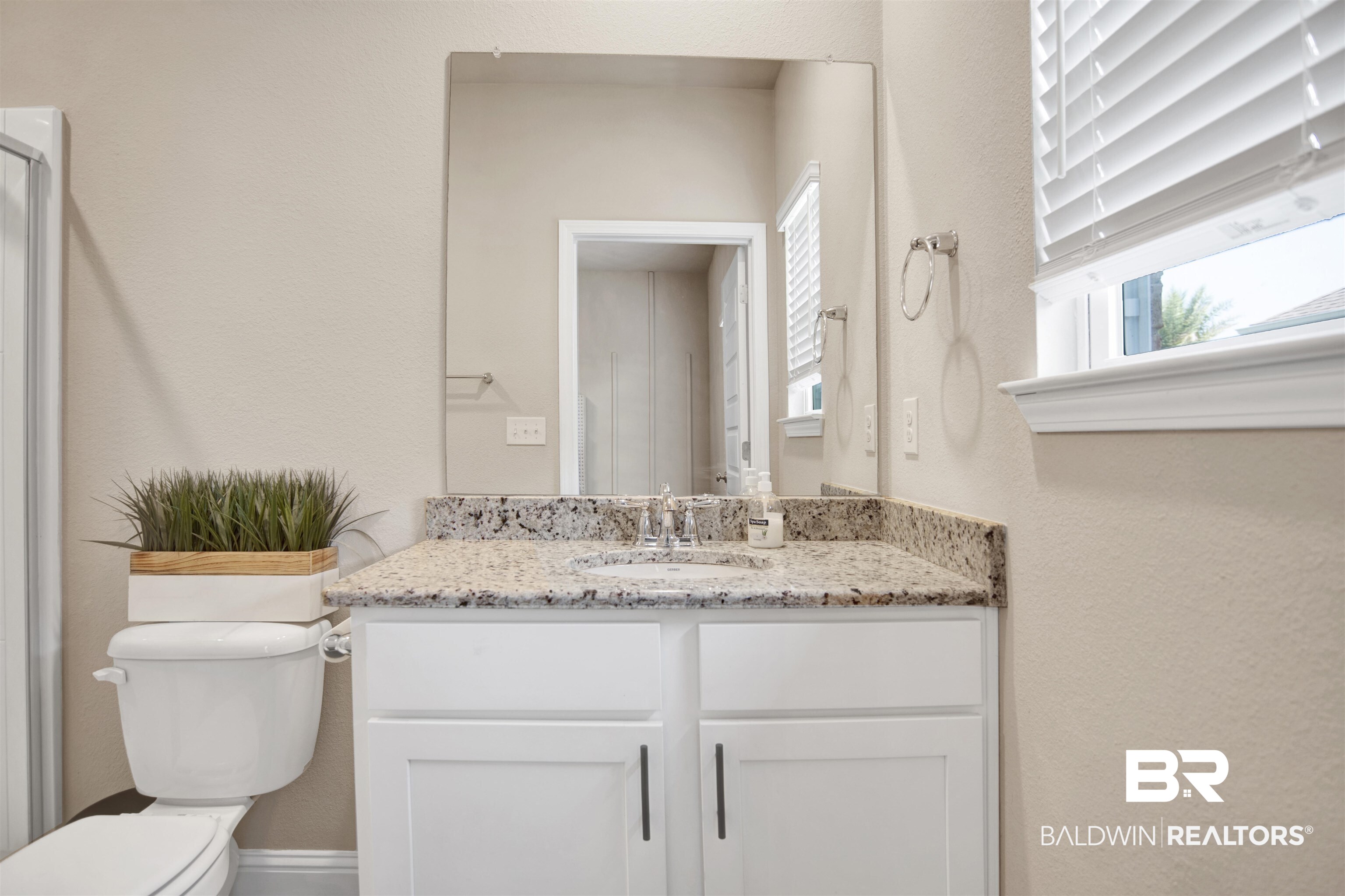 8493 Bronze Lane Foley, AL 36535 - Photo 25 of 38 EnSuite Bathroom