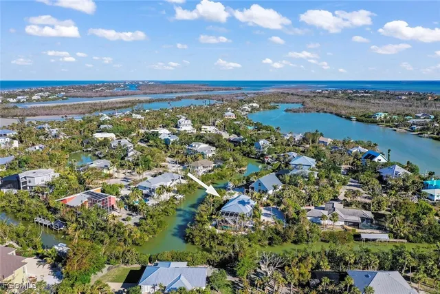 $1,375,000 | 2449 Harbour Lane, Sanibel, FL 33957