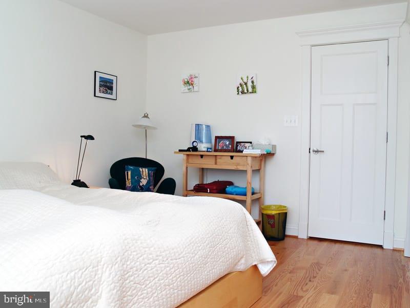 604 Kingsley Road Southwest Vienna, VA 22180 - Photo 31 of 44