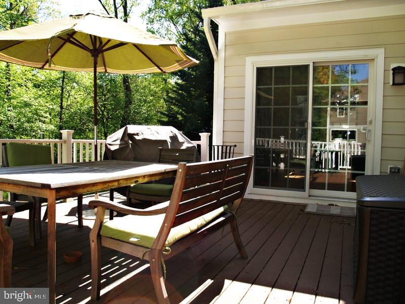 604 Kingsley Road Southwest Vienna, VA 22180 - Photo 42 of 44