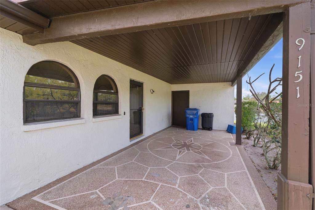 9151 Lingrove Road Weeki Wachee, FL 34613 - Photo 3 of 39