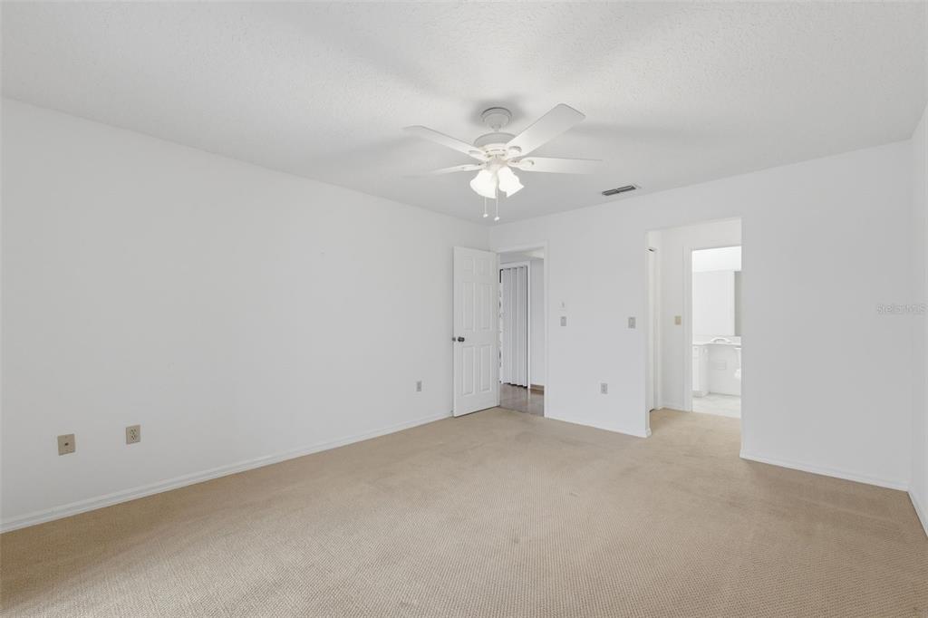 9151 Lingrove Road Weeki Wachee, FL 34613 - Photo 8 of 39