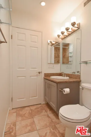 $3,849 | 12530 Venice Blvd., Unit 6, Los Angeles, CA 90066