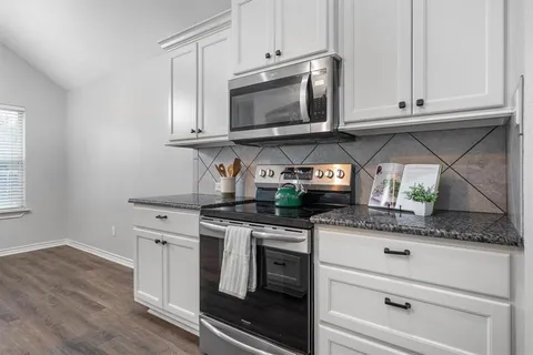 $315,000 | 151 Birdsong Lane, Terrell, TX 75160