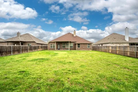 $315,000 | 151 Birdsong Lane, Terrell, TX 75160