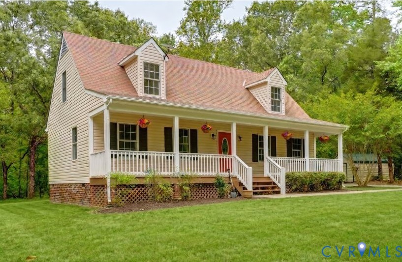 3820 Mt Pleasant Road Providence Forge, VA 23140 - Photo 1 of 40 a front view of a house with a yard