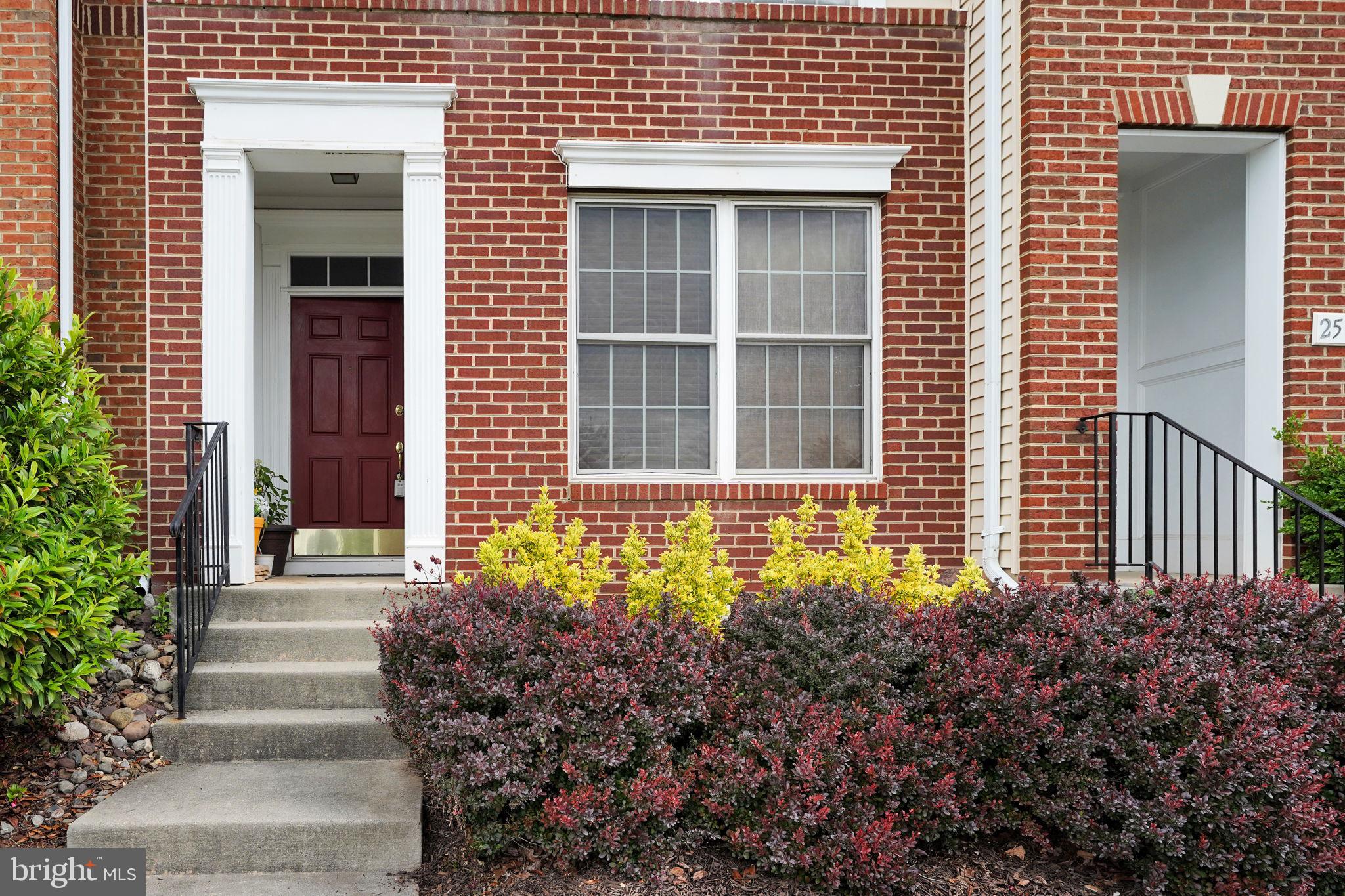 25015 Riding Center Drive Chantilly, VA 20152 - Photo 4 of 39 Gallery Image 4