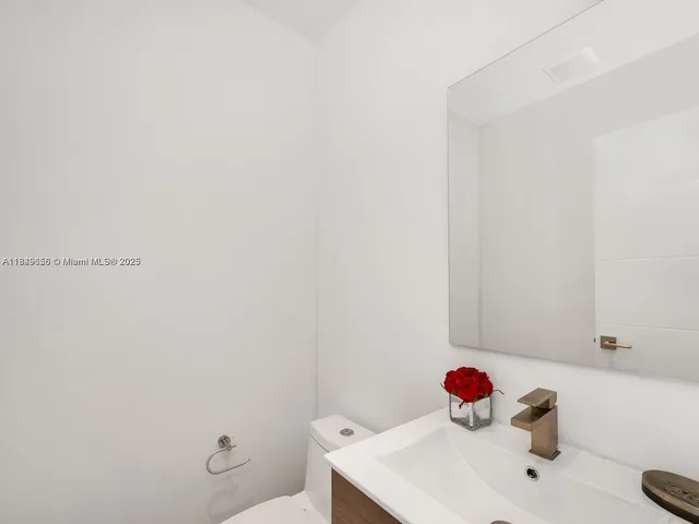 a view of outdoor space yard and patio