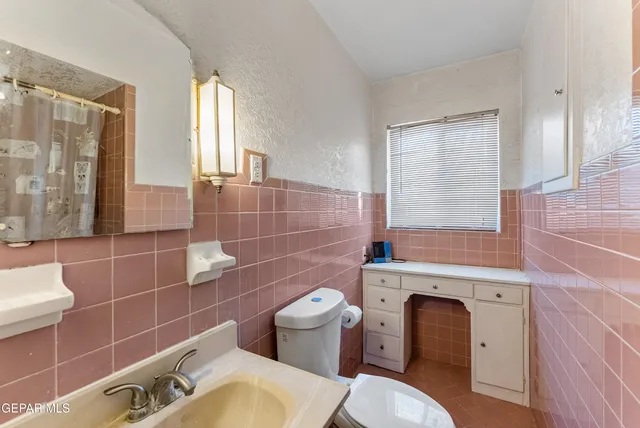 $315,000 | 1101 Mesita Drive, El Paso, TX 79902