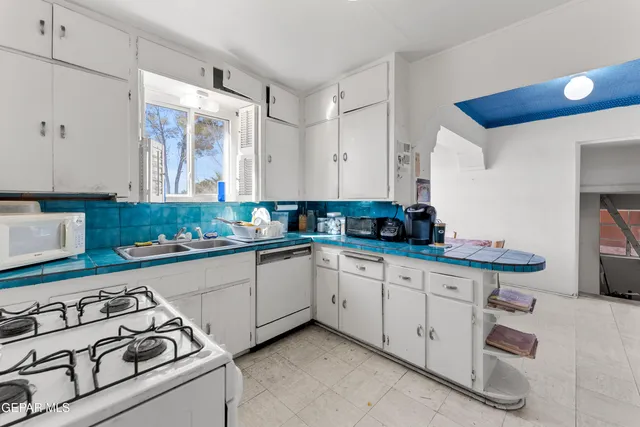 $315,000 | 1101 Mesita Drive, El Paso, TX 79902