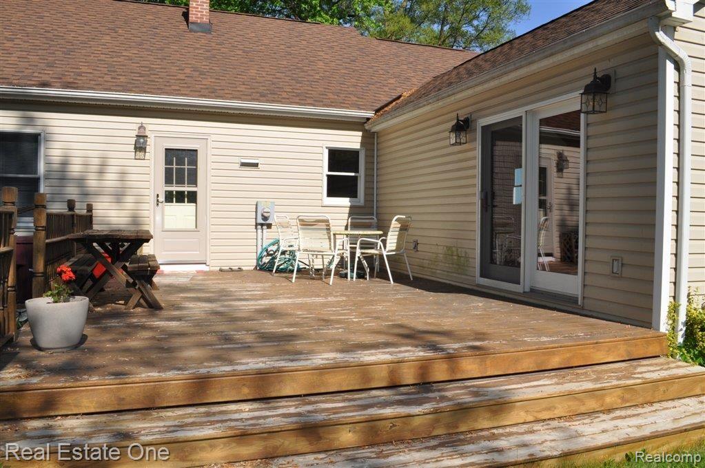 10804 Quirk Road Belleville, MI 48111 - Photo 22 of 25 Enjoy back view from Deck