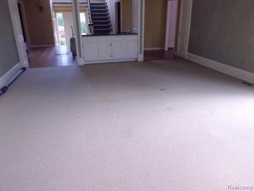 2348 Oak Ridge Drive Troy, MI 48098 - Photo 6 of 8 familyroom 1a clean.jpg