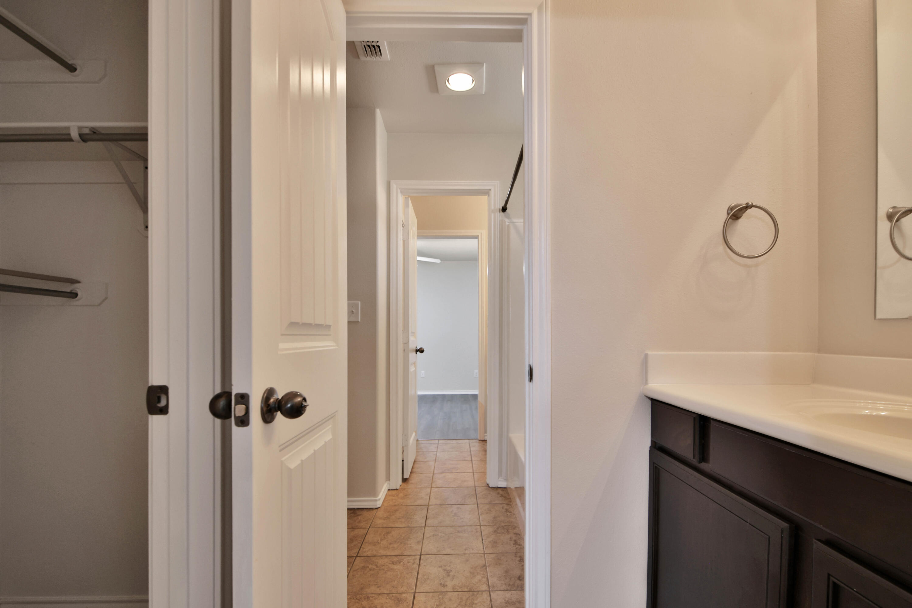5714 109th Street Lubbock, TX 79424 - Photo 32 of 46 IMG_9279