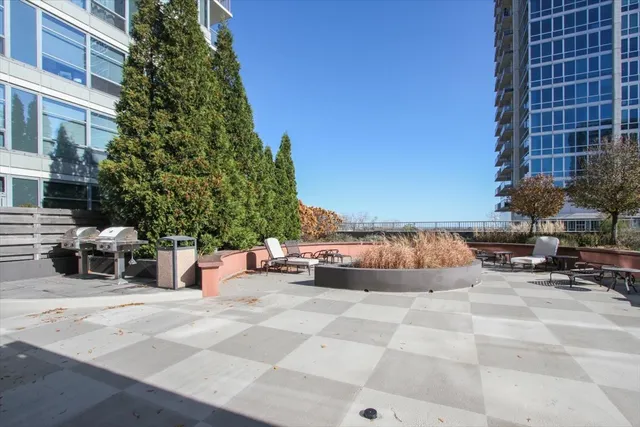 $350,000 | 1600 South Prairie Avenue, Unit 1309, Chicago, IL 60616