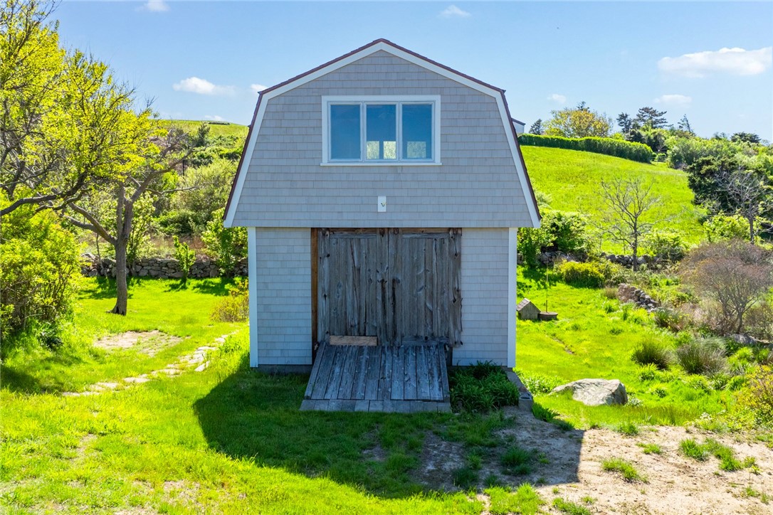 269 Spring Street Block Island, RI 02807 - Photo 7 of 30