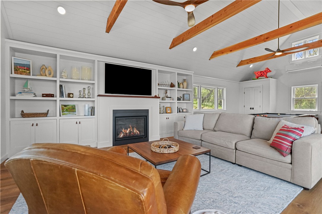 269 Spring Street Block Island, RI 02807 - Photo 10 of 30