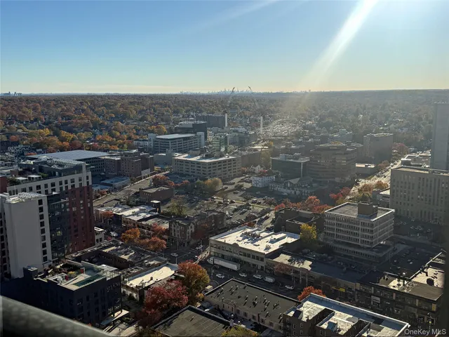 $863,000 | 10 City Place, Unit PH2C, White Plains, NY 10601