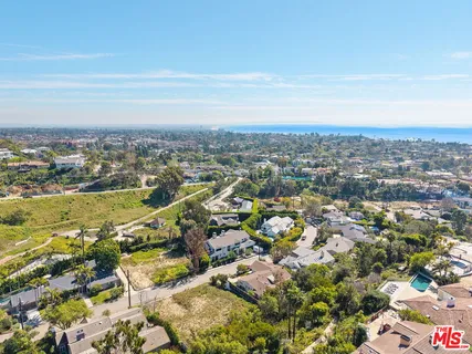 $2,995,000 | 1109 Maroney Lane, Pacific Palisades, CA 90272